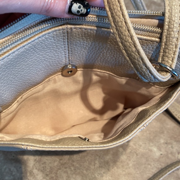 Bentley Leathers, nude/cream colour purse - Picture 5 of 12